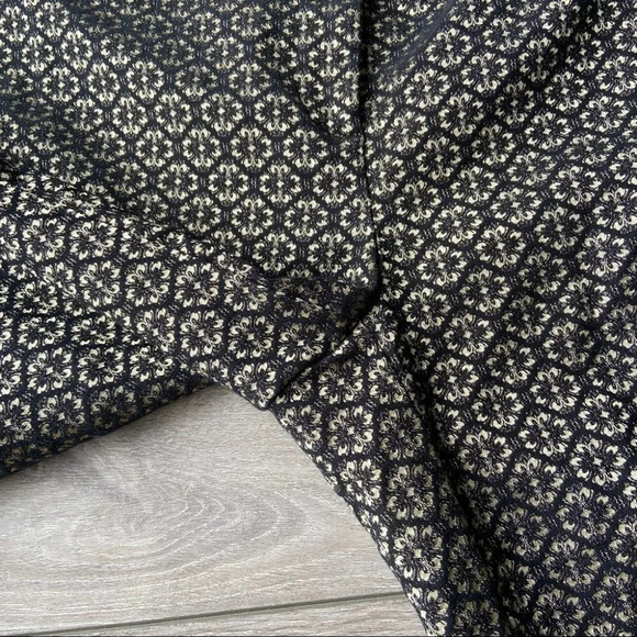 Chico’s Floral Print  Metallic Gold Skinny Pants - Picture 5 of 13